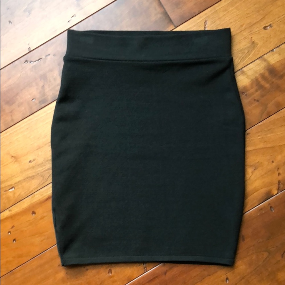 Keep Flirting Black Ribbed Mini Skirt - Picture 2 of 3